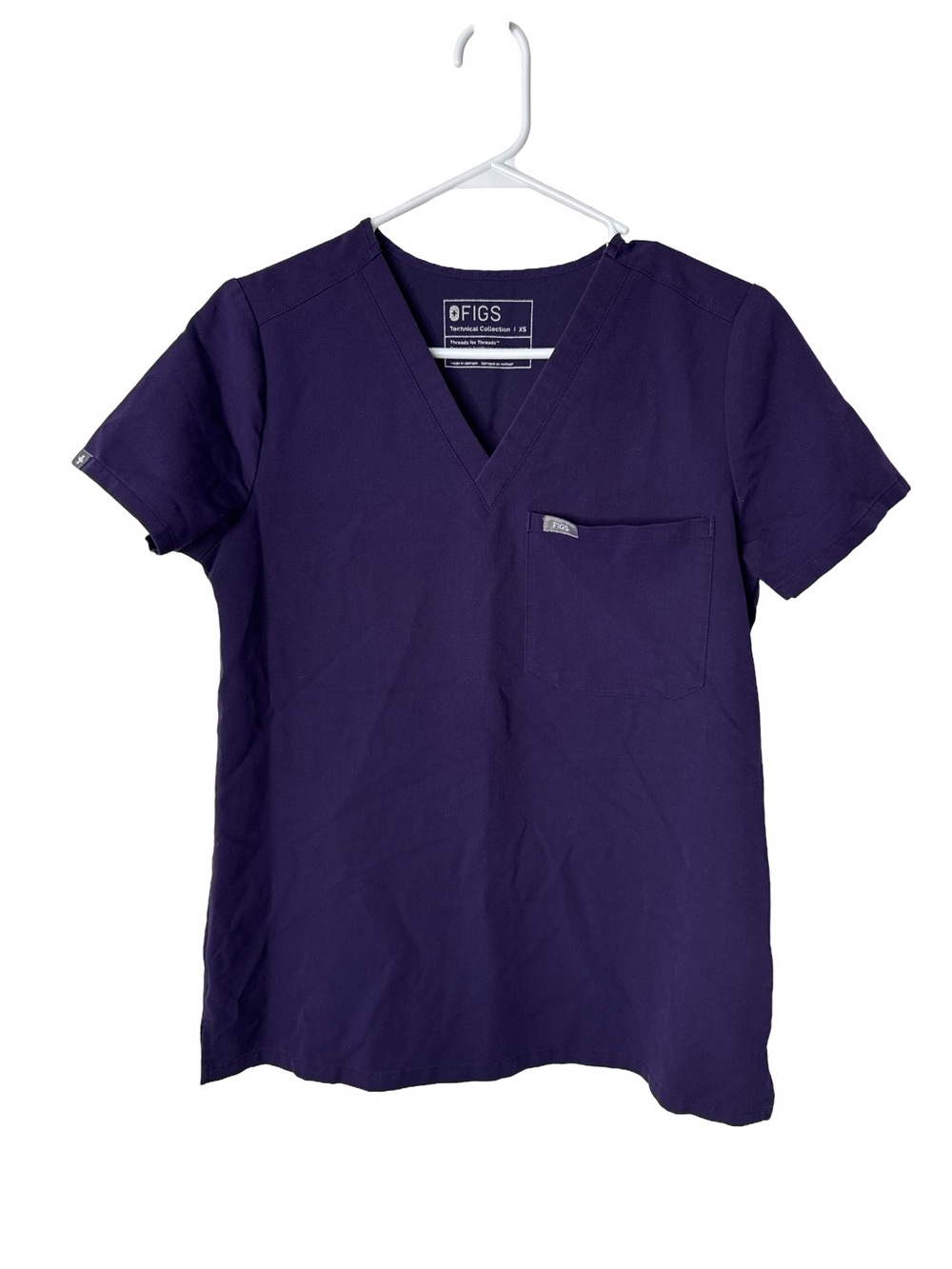 FIGS Catarina One Pocket Scrub V-Neck Top XS Technical Collection FW1000 Purple